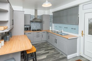 Maison, 3 chambres | Cuisine privée