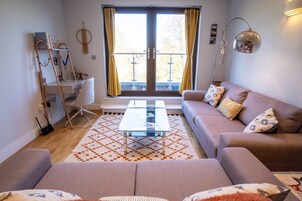 Apartment, 1 Bedroom | Living room