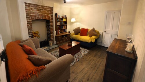 Charming 2Br Edwardian House In Market Town
