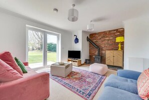 ハウス 4 ベッドルーム | リビングルーム