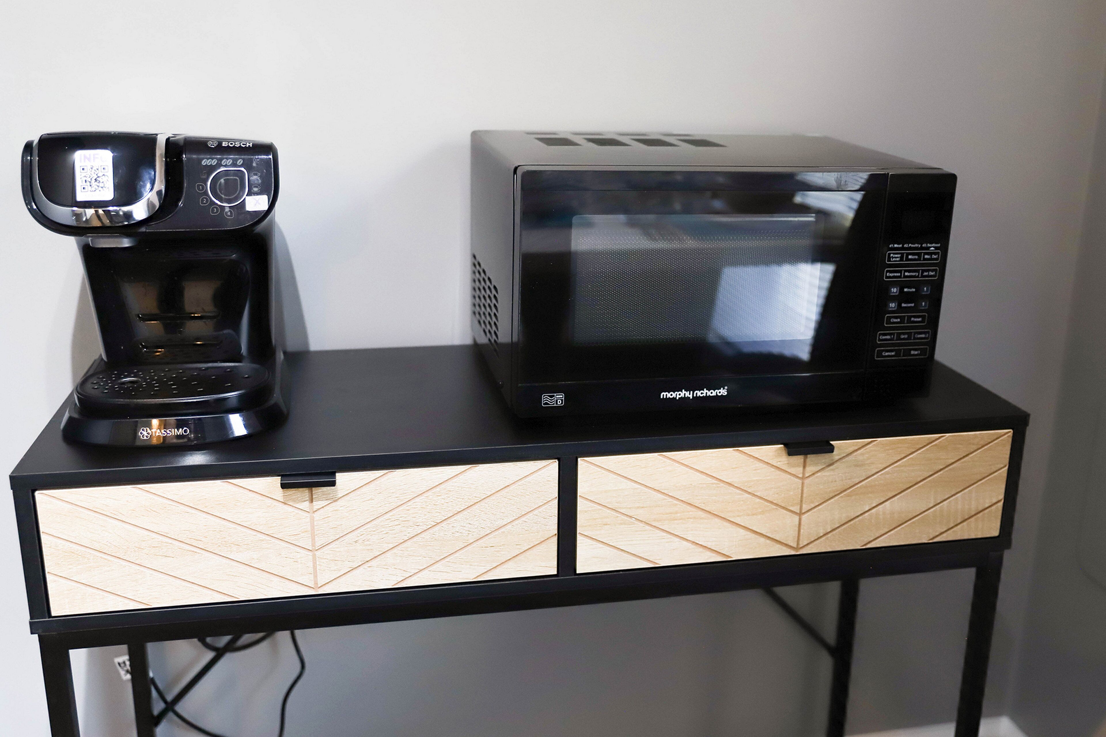 House, 3 Bedrooms | Private kitchen