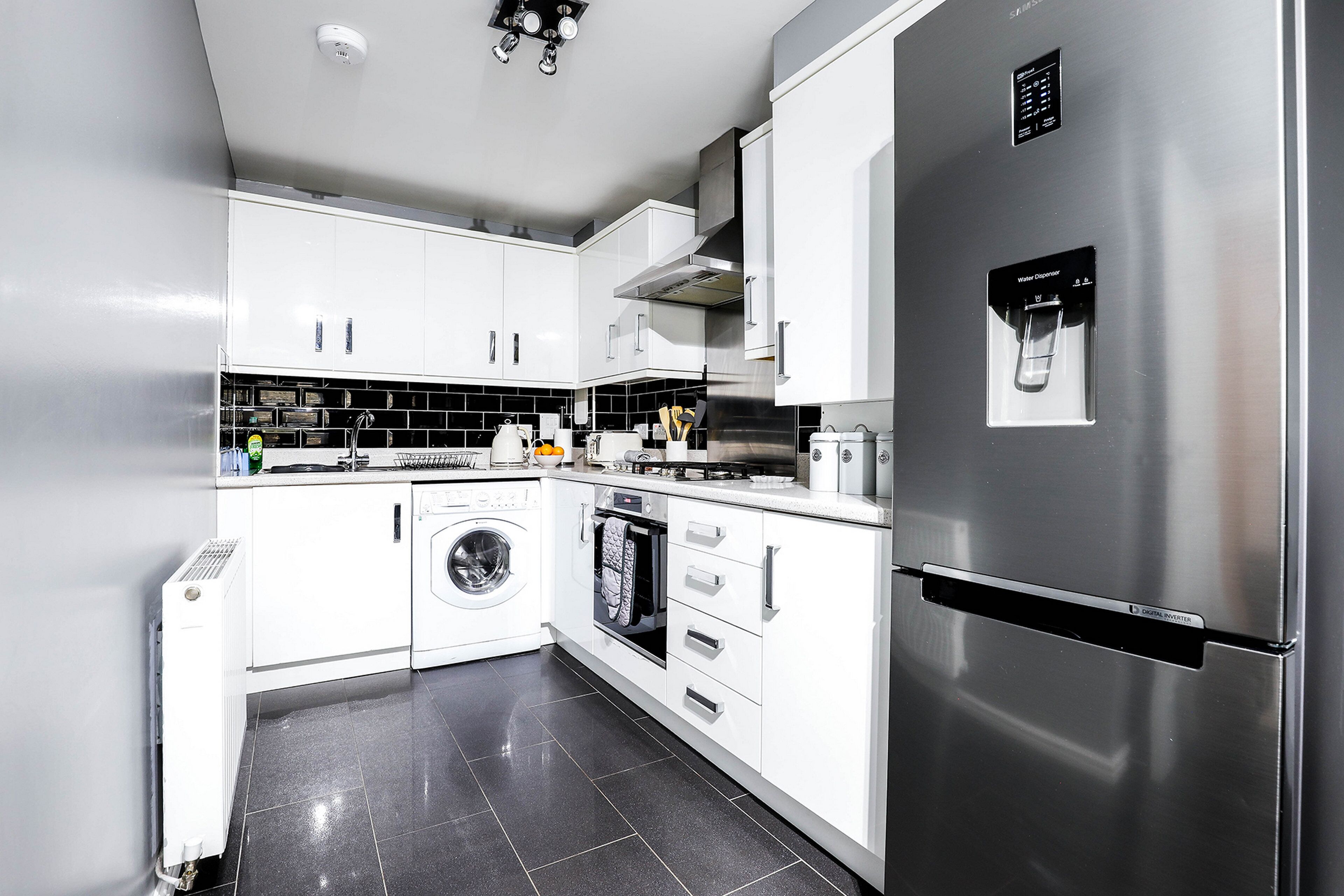 House, 3 Bedrooms | Private kitchen