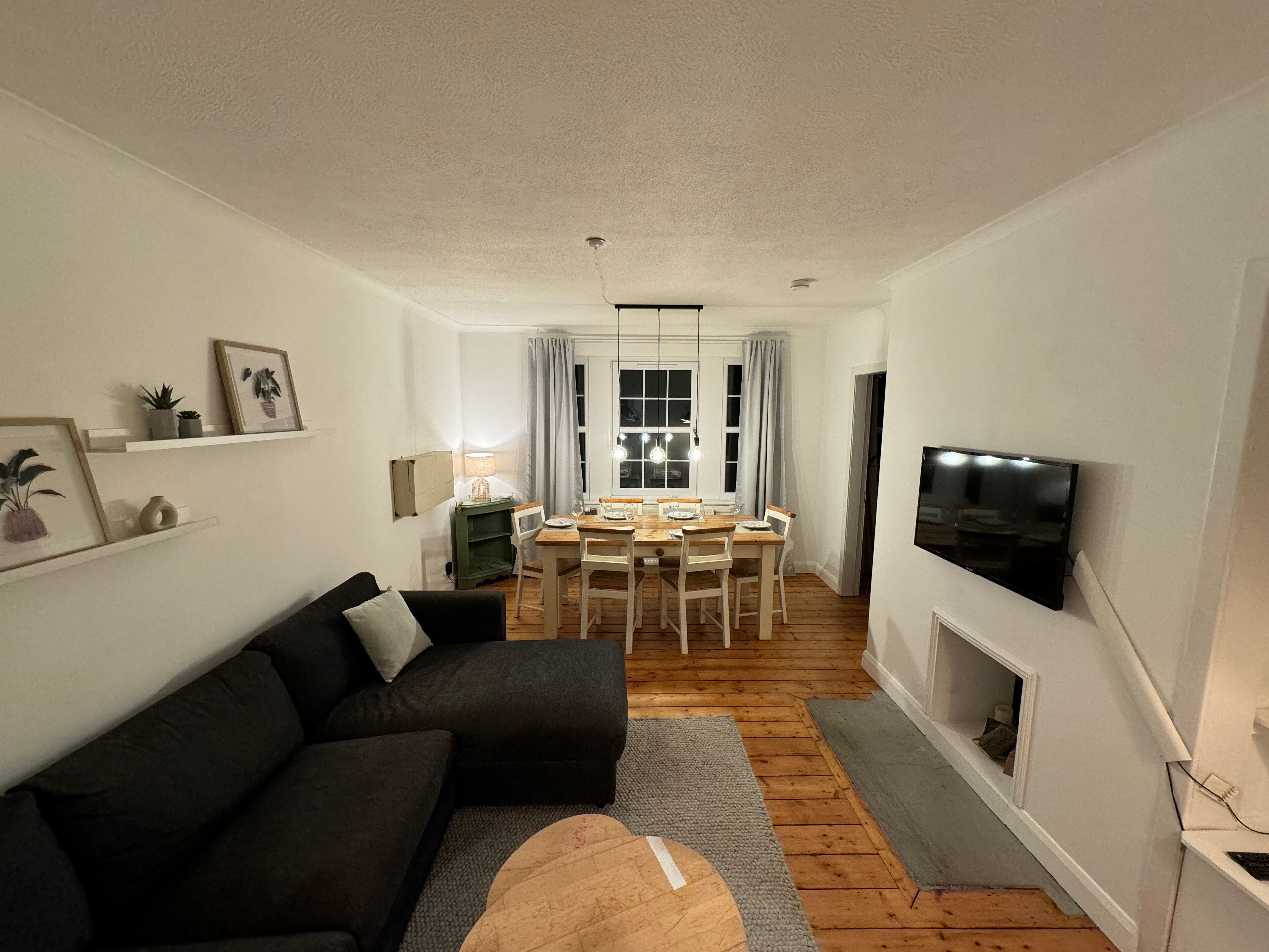 Apartment, 3 Bedrooms | Living room