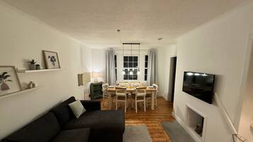 Apartment, 3 Bedrooms | Living room