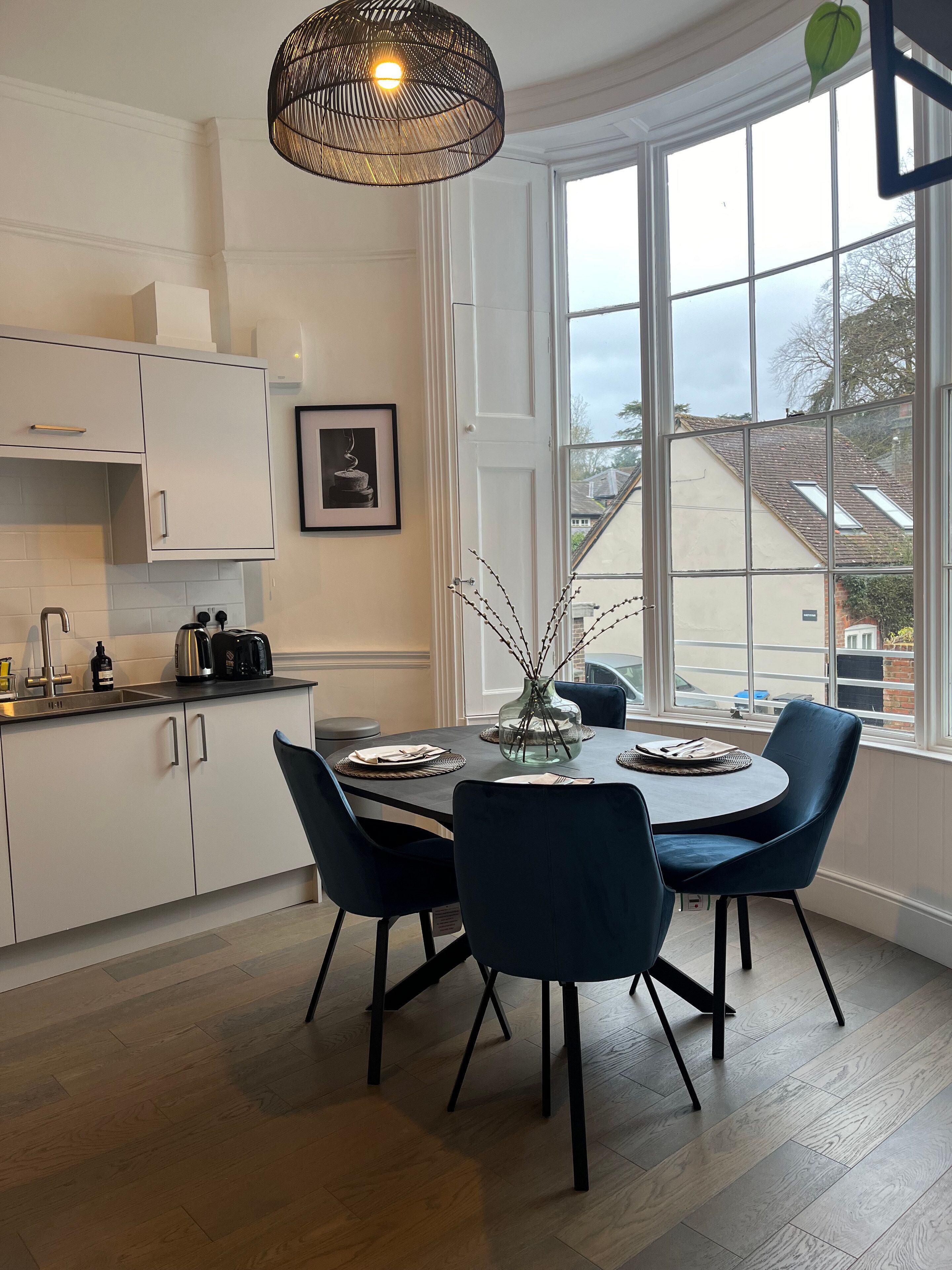 Apartment, 2 Bedrooms | Dining room