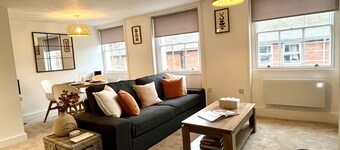 Charming 2B Georgian Flat In Historic Tring