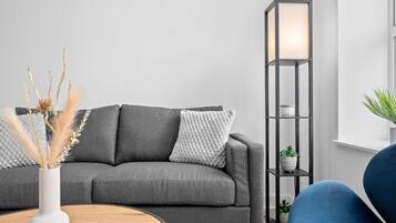 Apartment, 2 Bedrooms | Living room