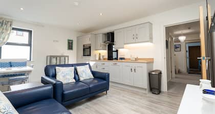3Bd Portrush Apartment Beach & Golf Escape