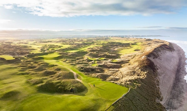 Aerial view - 3Bd Portrush Apartment Beach & Golf Escape (Portrush)