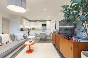 アパートメント 2 ベッドルーム | リビングルーム