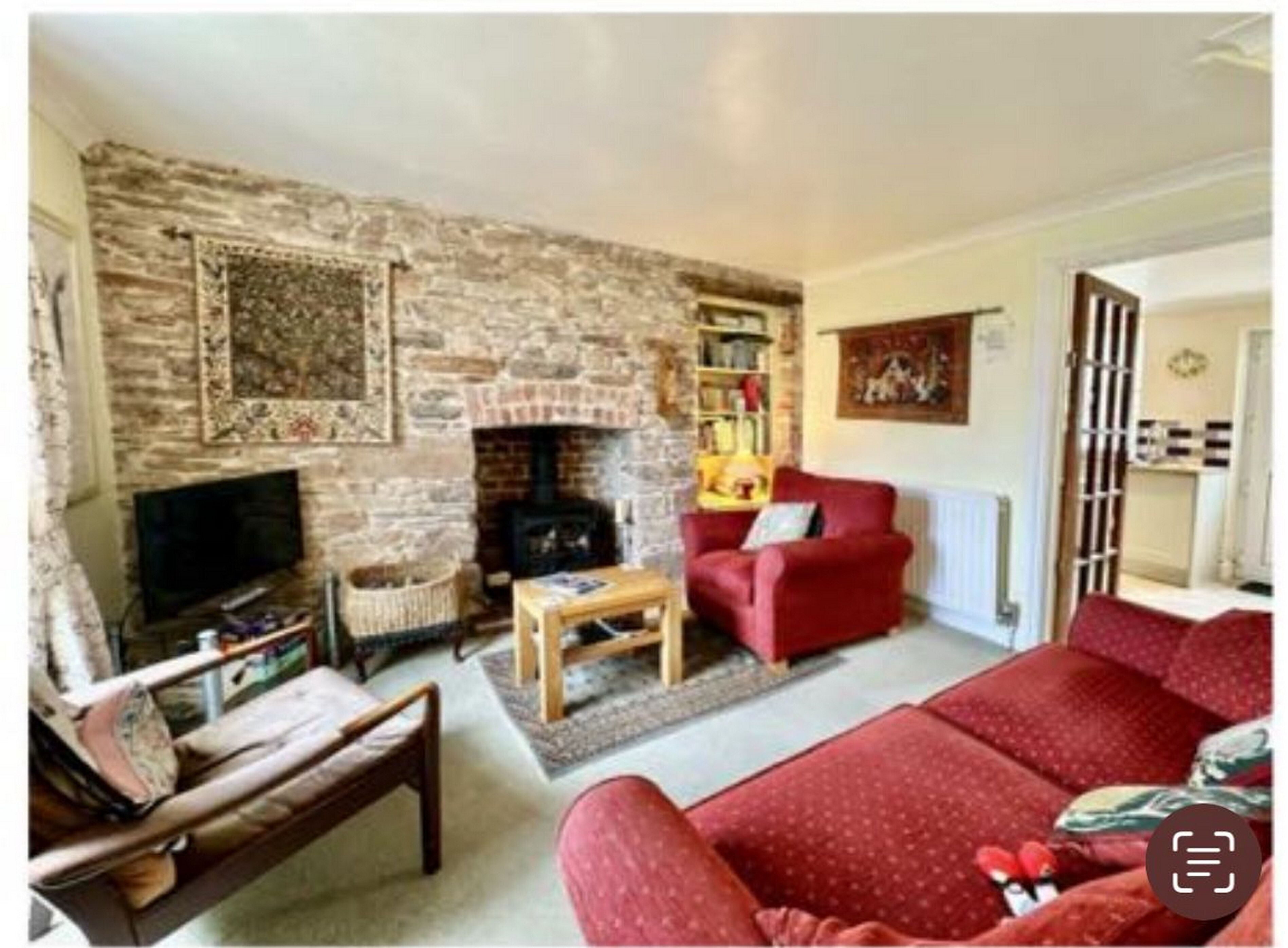 House, 2 Bedrooms | Living room