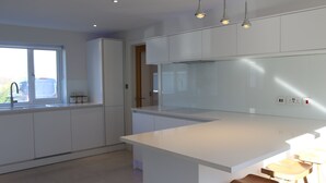 Maison, 4 chambres | Cuisine privée