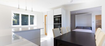 Spacious 4Bd Smart Home In Idyllic Rural Setting