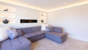 Maison, 4 chambres | Salle de séjour