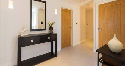 Spacious 4Bd Smart Home In Idyllic Rural Setting