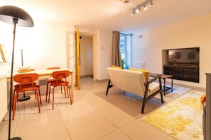 Apartment, 1 Bedroom | Living room - Private 1Bd Flat Near Gloucester Docks (Gloucester)