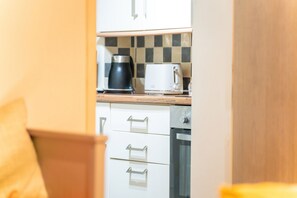 Interior - Private 1Bd Flat Near Gloucester Docks (Gloucester)