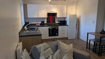 Apartemen, 2 kamar tidur | Dapur pribadi