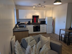 Departamento, 2 habitaciones | Cocina privada