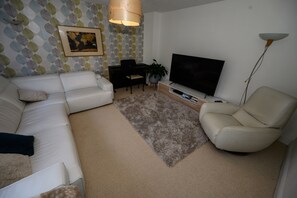 House, 4 Bedrooms | Living room - Charming Country House Near Henley-On-Thames (Middle Assendon)