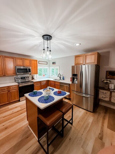 Private Farmhouse with Large Yard in Birch Run - 3 bedrooms