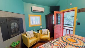 1 bedroom, iron/ironing board, free WiFi