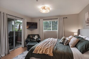 2 chambres, fer et planche à repasser, lit parapluie, Wi-Fi gratuit