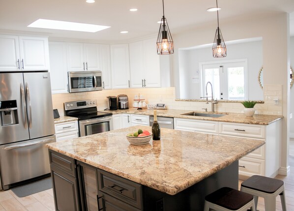 Microwave, oven, stovetop, dishwasher