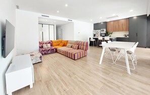 Smart TV - Beautiful home in Serra (Serra)