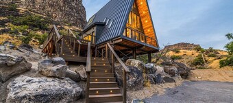 Peaceful Aframe Lux Cabin in Snake River Canyon