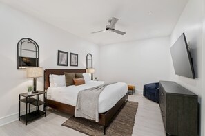 3 habitaciones, tabla de planchar con plancha y wifi gratis