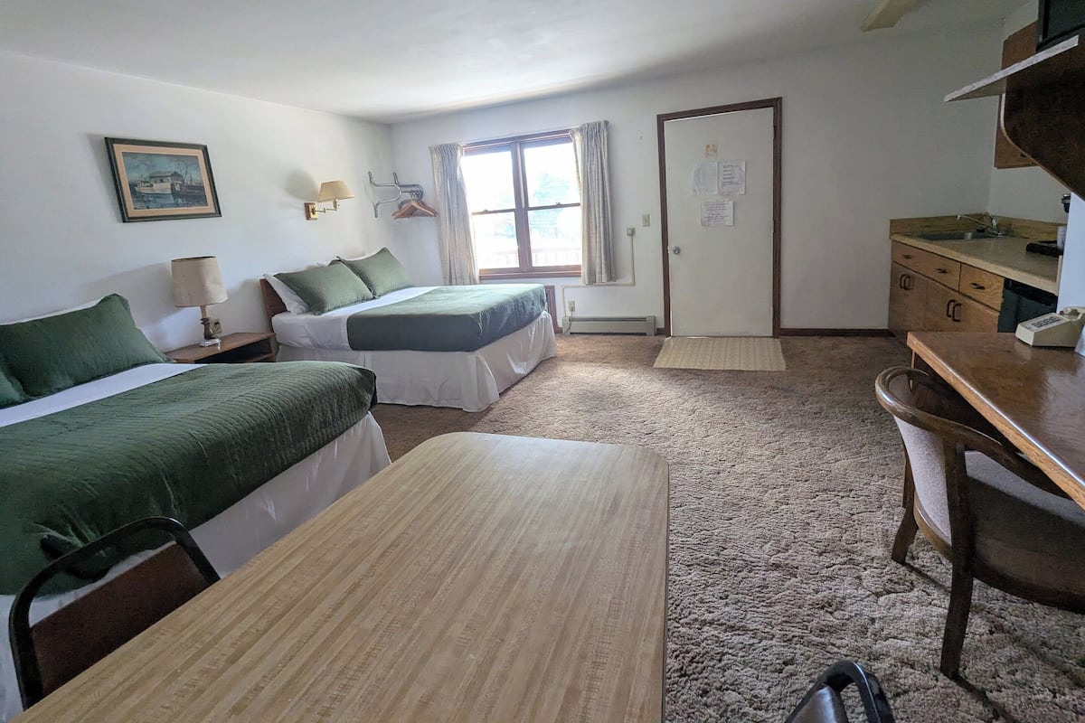 Premium Double Room | Premium bedding, desk, free WiFi, bed sheets