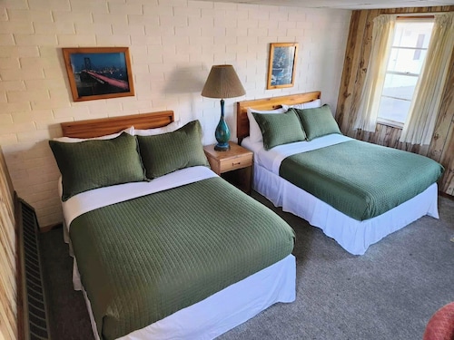 Cool City Motel