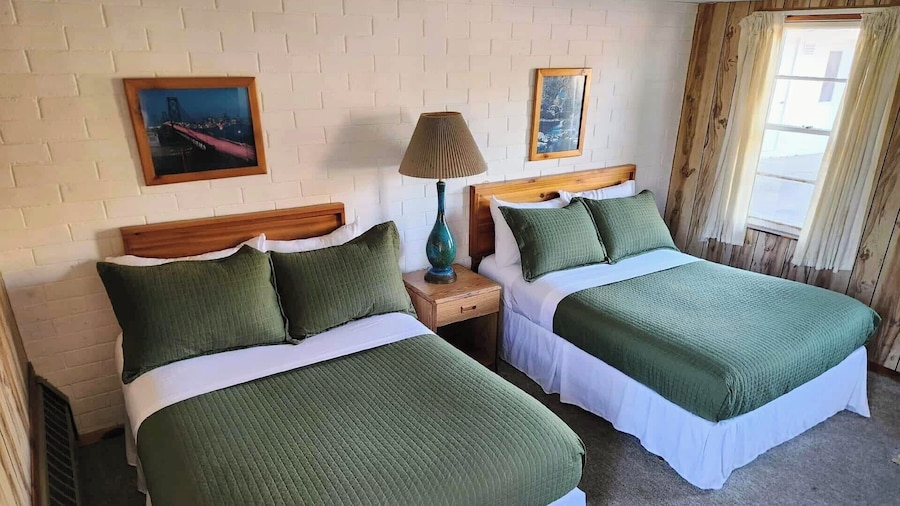 Cool City Motel