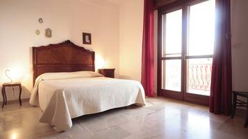 2 camere, ferro/asse da stiro, culla da viaggio, Wi-Fi gratuito