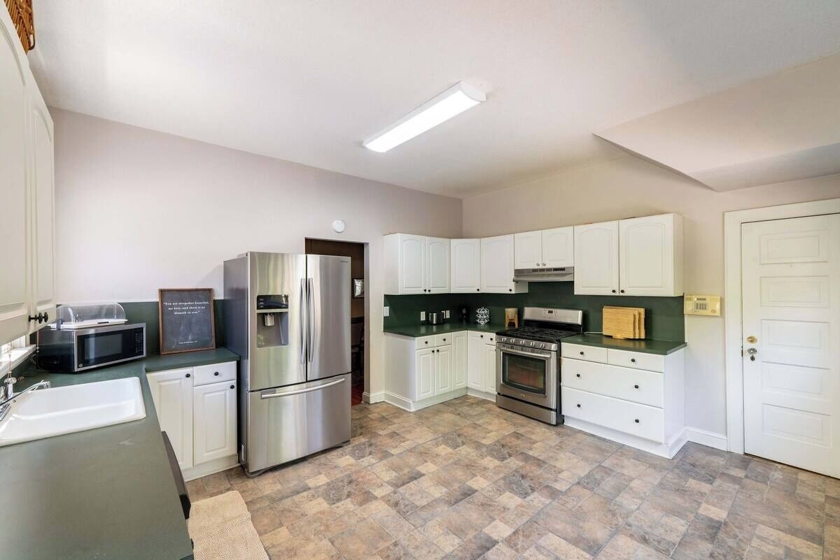 電子レンジ、オーブン、コンロ、食器洗い機