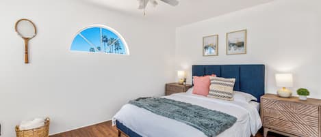 2 bedrooms, desk, free WiFi, bed sheets