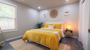 2 chambres, fer et planche à repasser, Wi-Fi gratuit, draps fournis