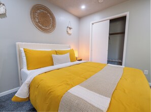 2 bedrooms, iron/ironing board, free WiFi, bed sheets