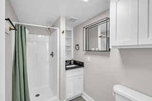 Towels, soap, shampoo, toilet paper