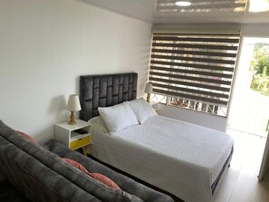 3 Schlafzimmer, Bügeleisen/Bügelbrett, WLAN, Bettwäsche