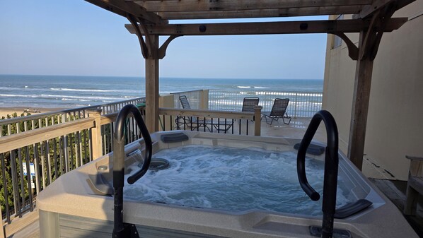 Tina de hidromasaje al aire libre