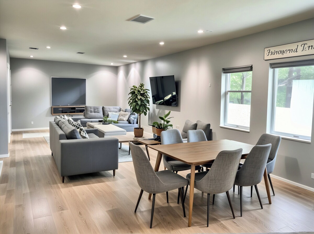 Stylish 3BR Townhouse Retreat near Hollywood – Private Balcony View