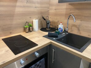 Microwave, stovetop