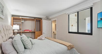 Beachfront Modern Getaway | Sleeps 4