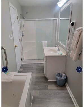 Dusj, boblebad, hårføner og bidé