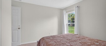 Sleeps 6 Port Saint Lucie Retreat Home BBQ Grill