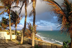 Na praia