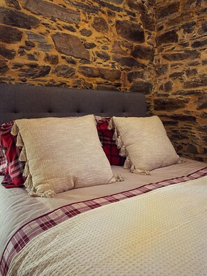 2 chambres, fer et planche à repasser, Wi-Fi, literie fournie