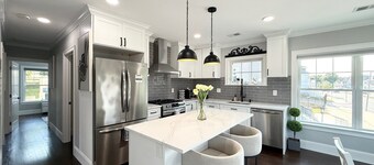 Welcome to Your Luxurious Urban Haven!